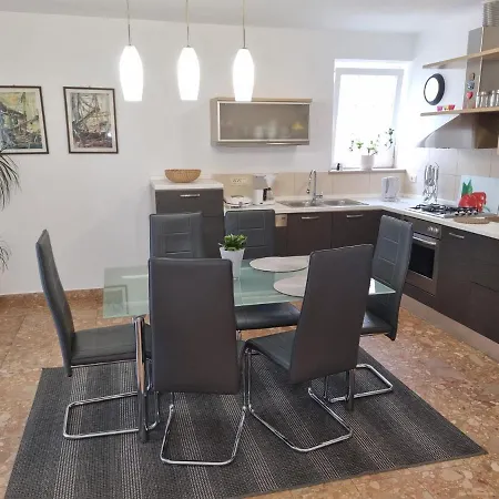 Apartamento By The Sea Postira, Brac - 706 Postira