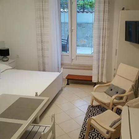 Apartment Apartments By The Sea Postira, Brac - 706 Postira